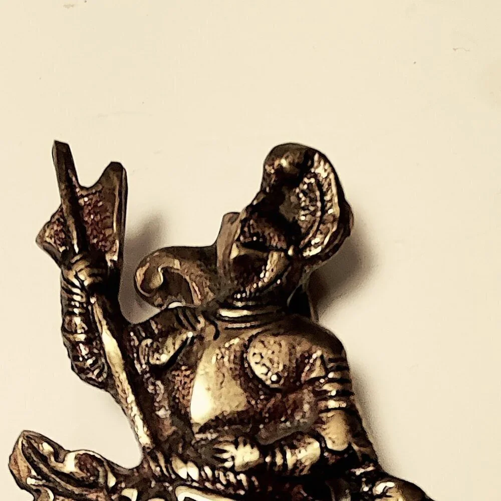 Brass Knight in Shining Armour Doorknocker 5.5